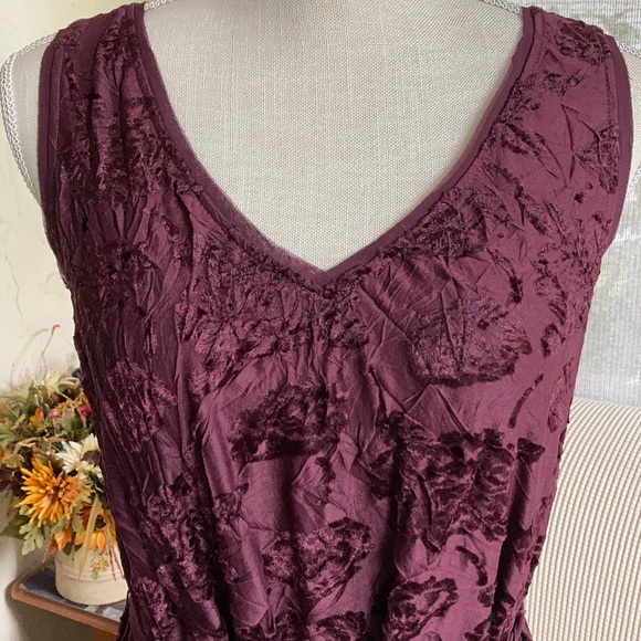 Simply Vera Vera Wang Sleeveless Burgundy Dress - Picture 2 of 12